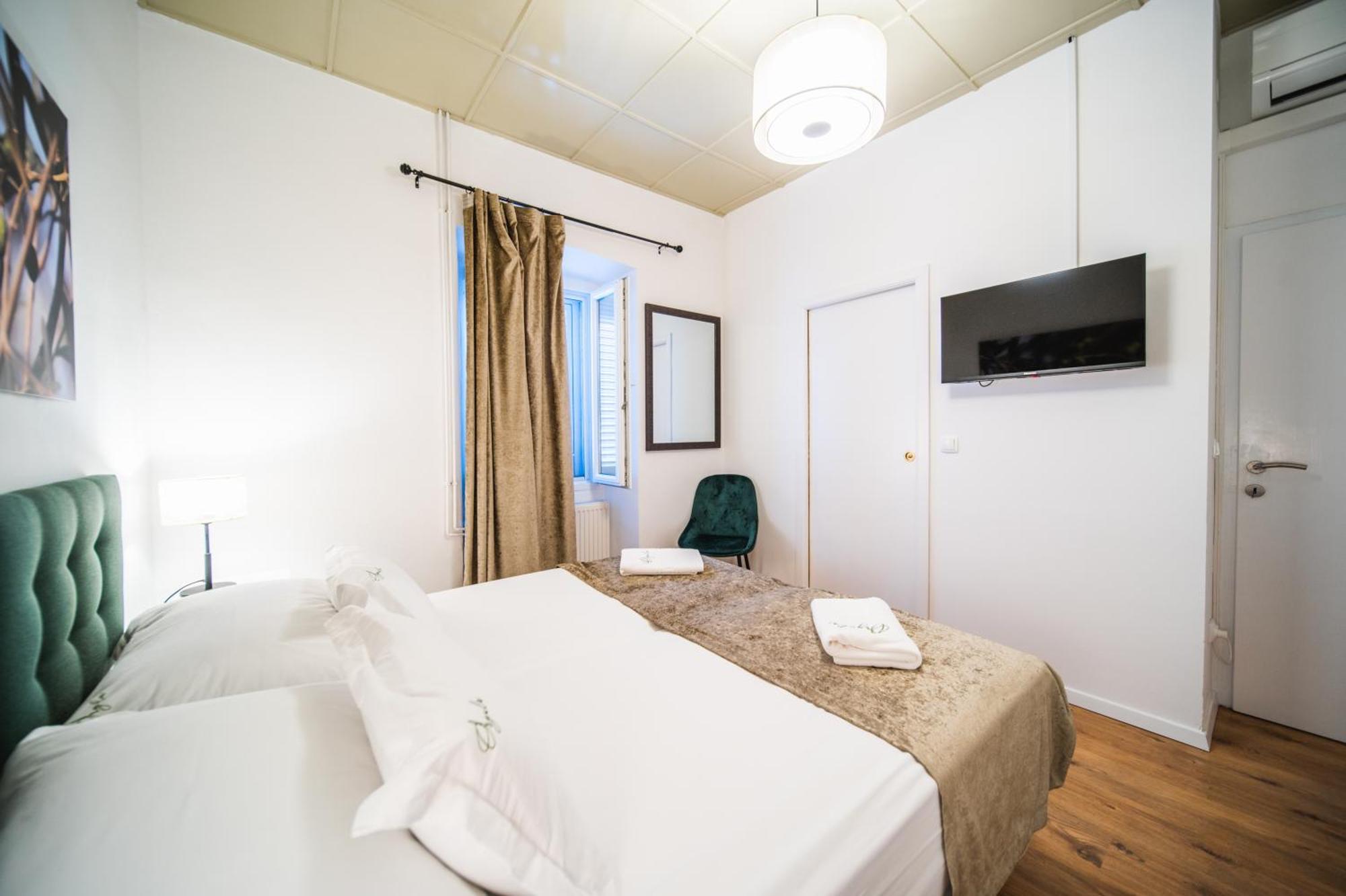 Orgula Hotel Lumbarda Exterior photo